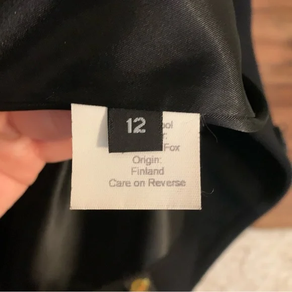 Caruana Wool Coat with Fox Fur Collar, Fabric by Loro Piana Mid Length Size 12 - Picture 11 of 15